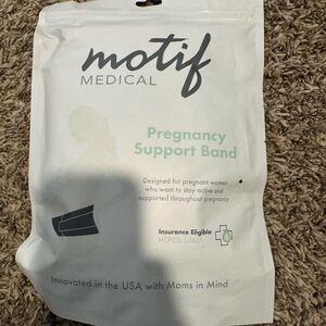 Motif Medical Pregnancy Support Band - White